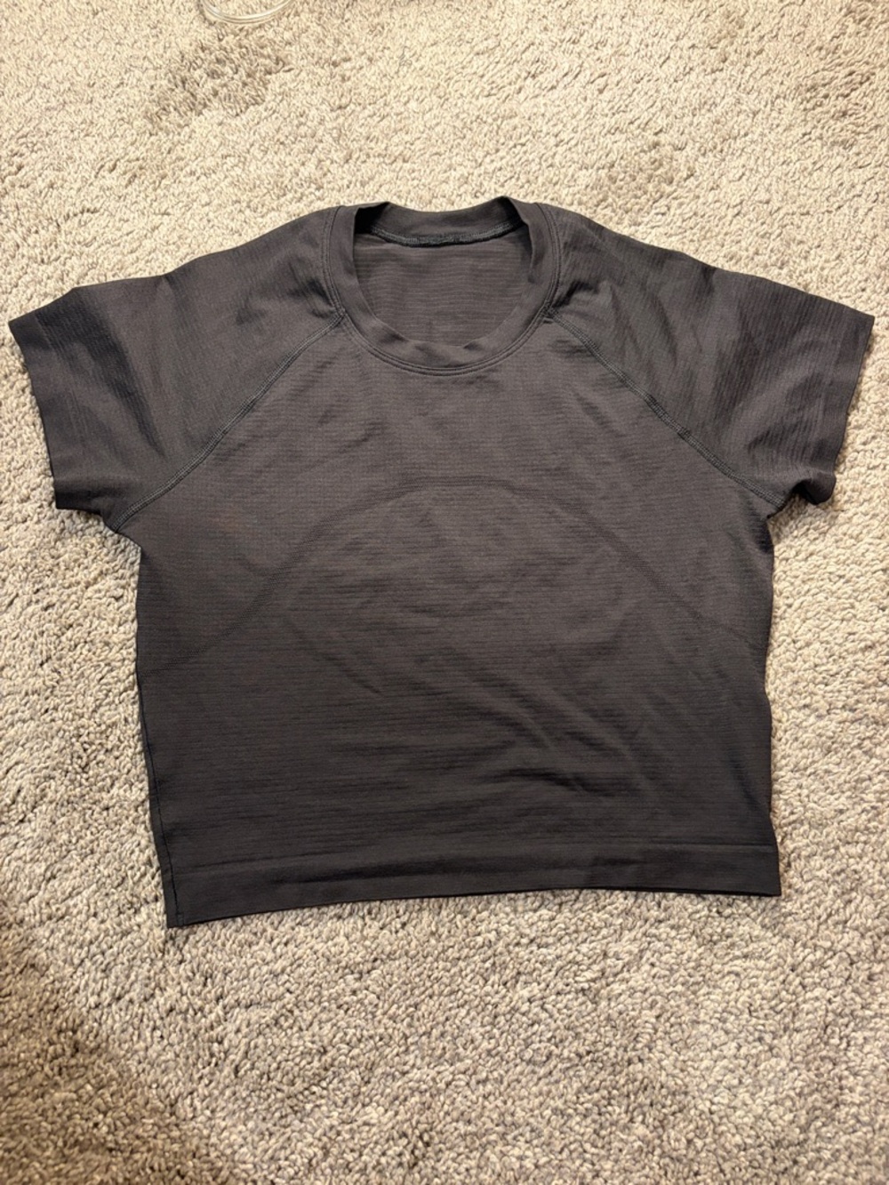 Lululemon Swiftly Tech Crop Short-Sleeve 2.0